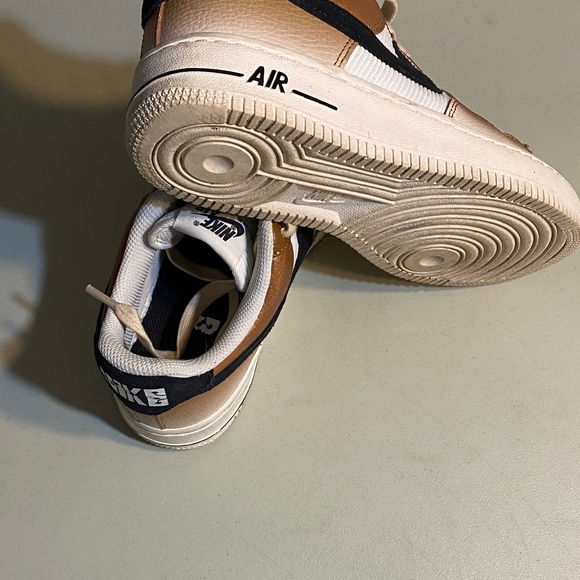 Nike Air Force 1 Sneakers - White and Brown - Picture 5 of 6